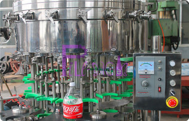 स्टेनलेस स्टील कार्बोनेटेड पेय भरने की मशीन, सीएसडी बोतल स्वत कैपिंग मशीन
