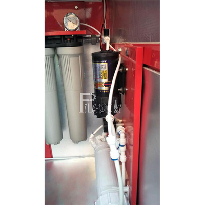 सिक्का और बिल शुद्ध पानी की बोतल वेंडिंग मशीन 10L/मिनट 550W 0.5MPA
