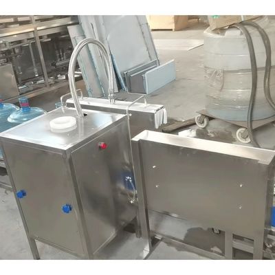 प्लास्टिक बैरल 5 गैलन पानी भरने की मशीन स्वचालित सिकोड़ें पैकेजिंग उपकरण