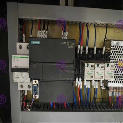 गोल बोतल के लिए सिंगल हेड चिपकने वाला स्टिकर लेबलिंग मशीन 50 बीपीएम