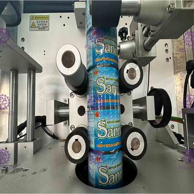 समायोजित स्टेनलेस स्टील स्वचालित लेबलिंग मशीन पीएलसी नियंत्रण