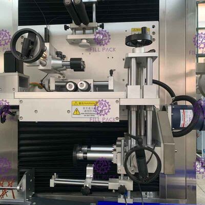 1 एल पालतू बोतल लेबलिंग मशीन पैनासोनिक मोटर आस्तीन आवेदक 400 बीपीएम