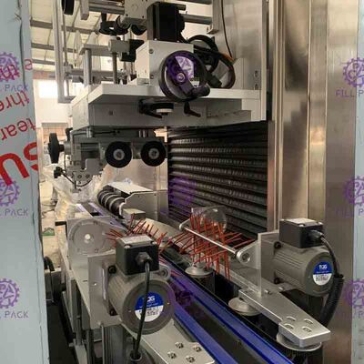 भाप जनरेटर 9KW के साथ उच्च दक्षता कांच की बोतल लेबलिंग मशीन