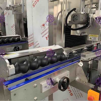 रस की बोतल लेबलिंग मशीन