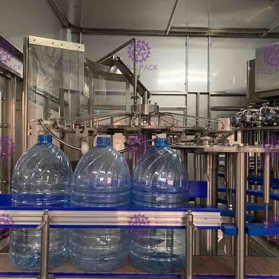 6 हेड्स 600BPH लीनियर ड्रिंकिंग वाटर बॉटलिंग मचिन टच स्क्रीन विथ काॅपर