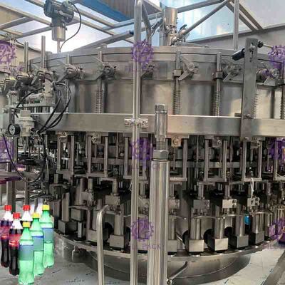 DCGF40-40-12 कार्बोनेटेड ड्रिंक फिलिंग मशीन प्लास्टिक स्क्रू कैप पीईटी बोतलों के लिए