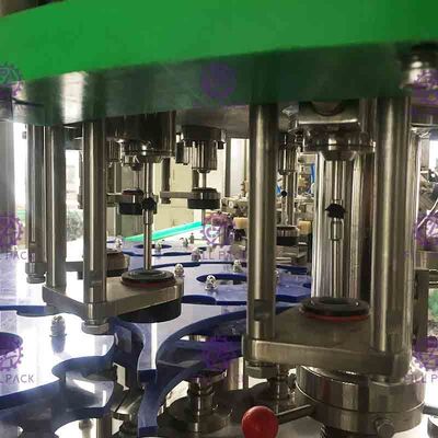 पीईटी प्लास्टिक ग्लास 3 में 1 मोनोब्लॉक स्पार्कलिंग वॉटर वाइन बोतल भरने की मशीन / उपकरण / लाइन / प्लांट / सिस्टम