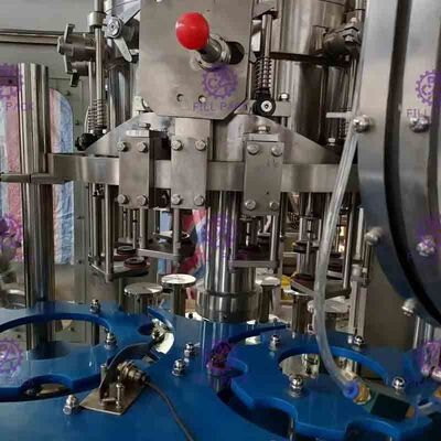 ऑटो टच स्क्रीन कंट्रोल ग्लास बोतल के लिए शीतल पेय भरना लाइन