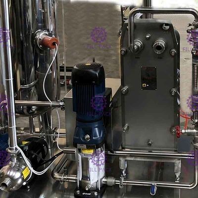 CO2 मिश्रक 1500L / H के लिए प्लेट एक्सचेंजर कार्बोनेटिंग प्लांट के साथ डबल टैंक