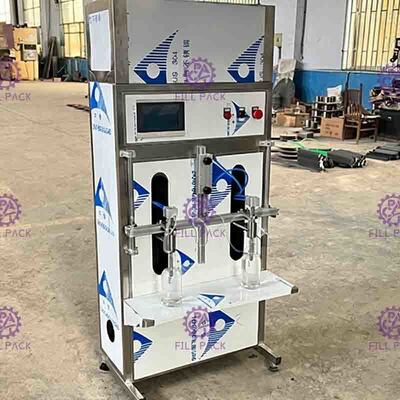 अर्ध स्वचालित रस भरने की मशीन रैखिक तरल प्लास्टिक की बोतलें खनिज पानी