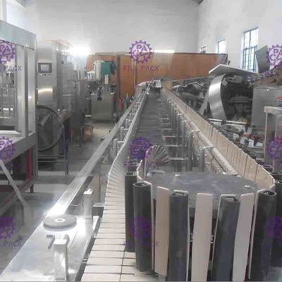कन्वेयर समायोज्य स्पीड के साथ रिवर्स स्टिरिलिजर सिस्टम पीईटी बॉटल