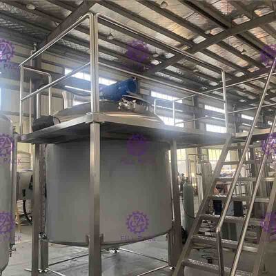 गति समायोज्य मोटर के साथ शीतल पेय प्रसंस्करण लाइन निर्माण के लिए 2000L सिंगल लेयर टैंक