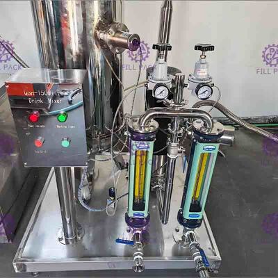 सीओ 2 / सिरप शीतल पेय प्रसंस्करण लाइन कार्बोनेटेड पेय भरने प्रणाली के लिए