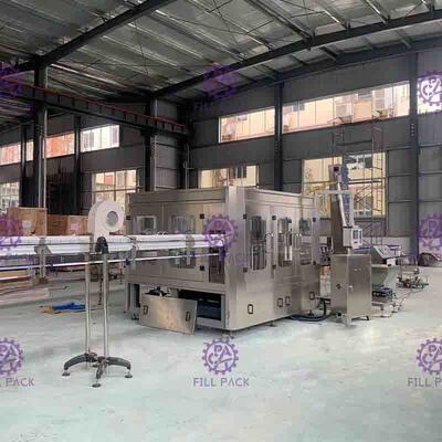 PLC नियंत्रण पानी उत्पादन लाइन, 15000BPH प्लास्टिक बोतल मोनोब्लाक भरने की मशीन