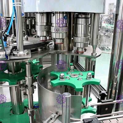 स्वचालित 4 इन 1 जूस फिलिंग मशीन पीईटी बोतलें मोनोब्लॉक पल्प फ्रूट ग्रेन्युल