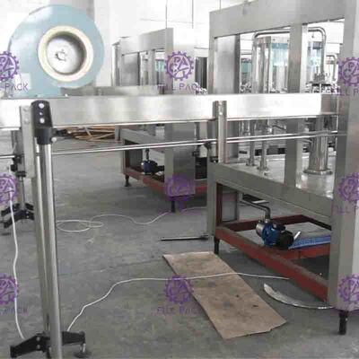 Monoblock तरल भरने की मशीन, 1 में 1 प्लास्टिक की बोतल लुगदी रस भराव