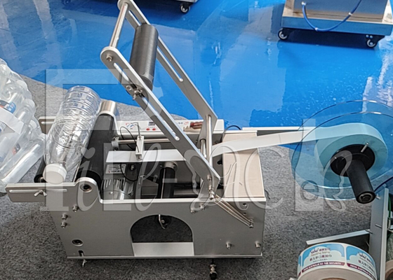 कोड प्रिंटर के साथ सेमीआटो 50BPH स्वयं चिपकने वाला लेबलिंग मशीन