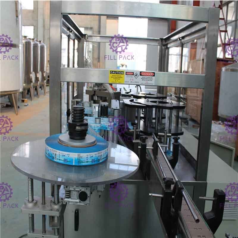 OPP गर्म पिघल गोंद पीईटी / प्लास्टिक पानी की बोतल लेबलिंग मशीन / उपकरण / लाइन / प्लांट / सिस्टम / यूनिट