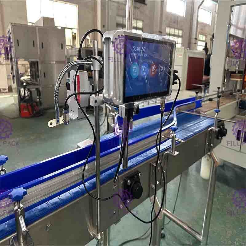 एडजस्टेबल नोजल के साथ 2 हेड 120 मीटर / मिन इंकजेट डेट कोडर मशीन