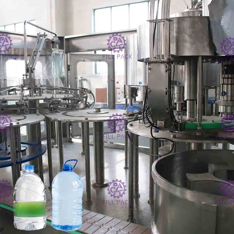 बोतलबंद पानी के उत्पादन लाइन के लिए स्टेनलेस स्टील पीने के पानी भरने की मशीन